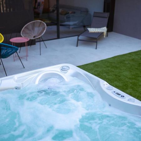 Villa Casa De Nero - Premium House With Jacuzzi Next To Golf Course Caleta De Velez Esterno foto