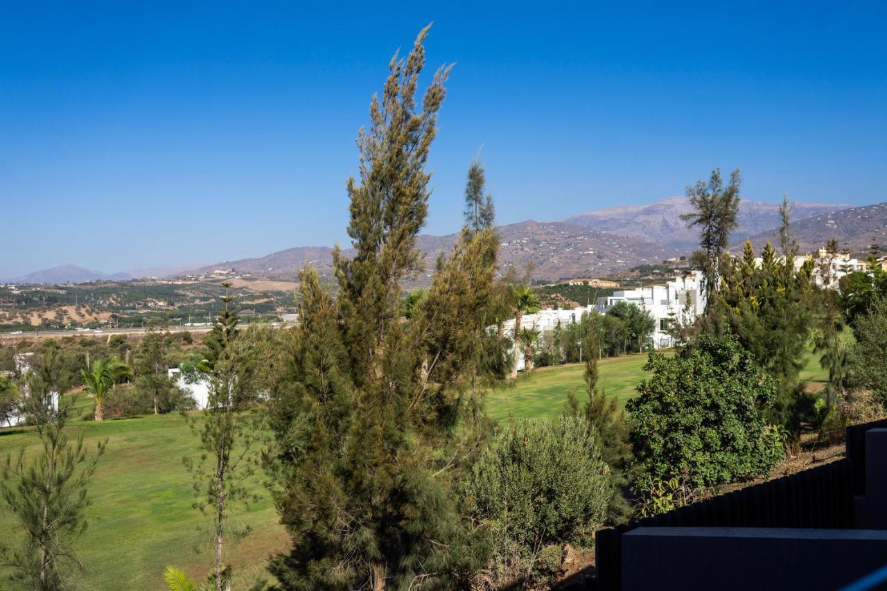 Villa Casa De Nero - Premium House With Jacuzzi Next To Golf Course Caleta De Velez Esterno foto
